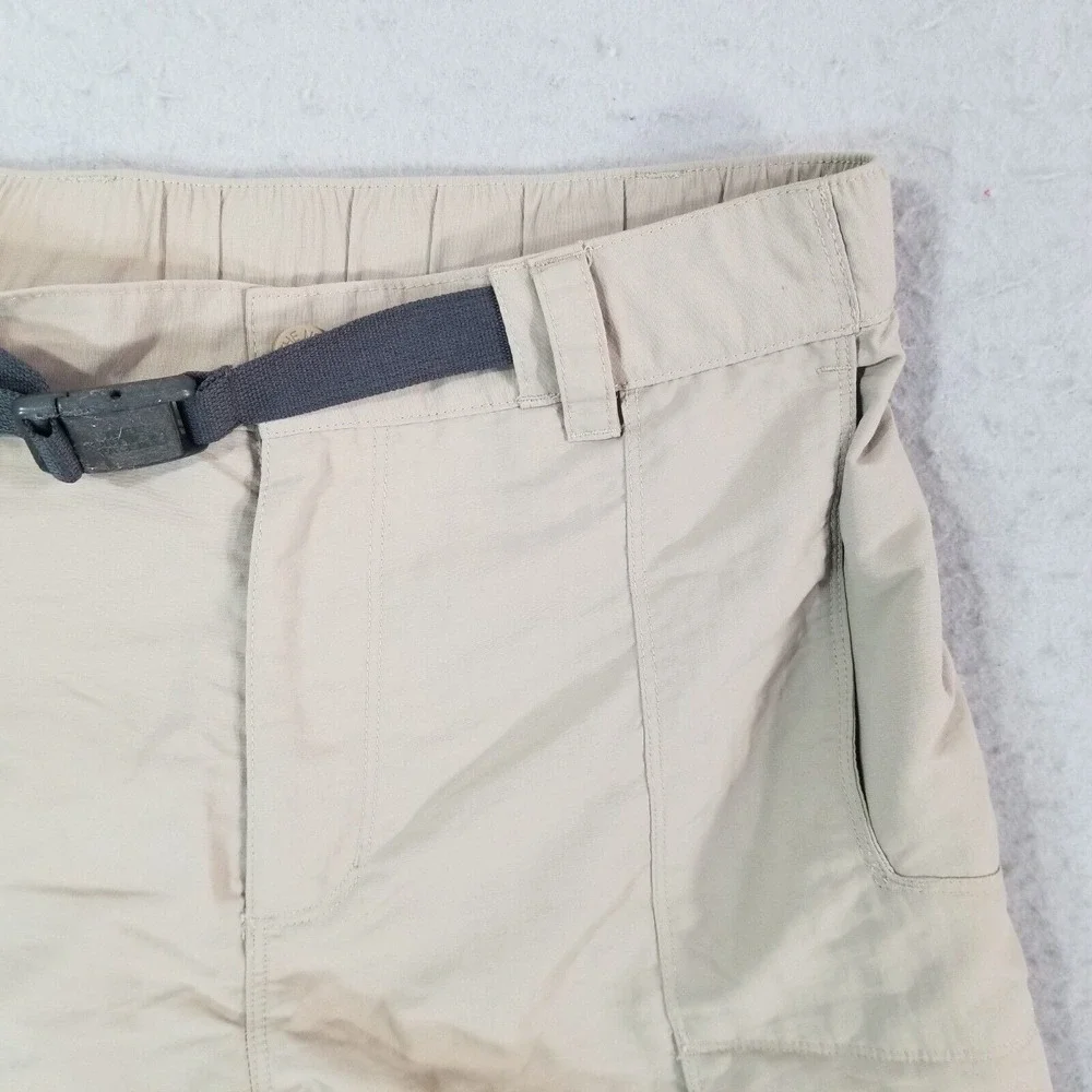 The North Face‎ cargo hiking shorts men's large beige Comfort waist outdoor